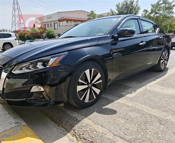 Nissan for sale in Iraq